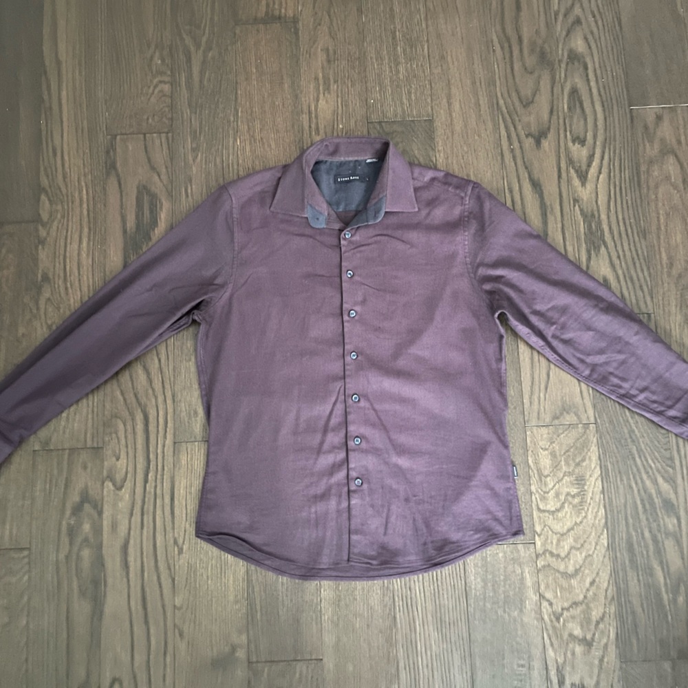Stone Rose button up collared long sleeve shirt, size large